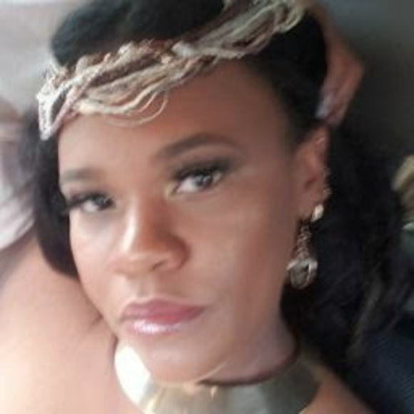 Meet your Posher, Mrs - Picture 1 of 1